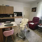 Serenity Apartment *